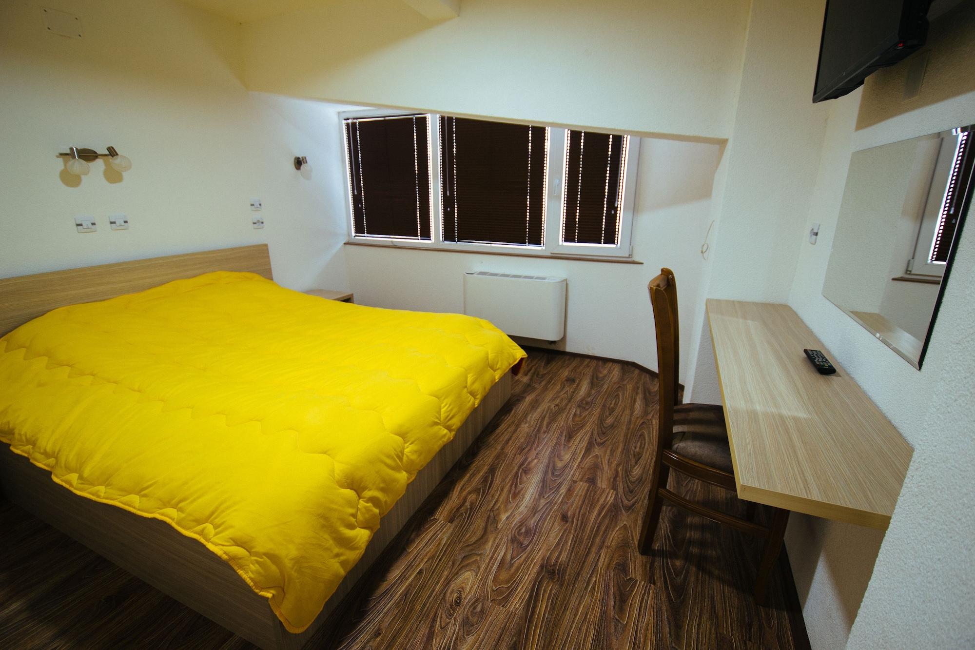Hotel Kristal Palas Prilep Exterior photo